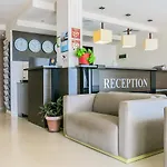 Family Albizia 酒店 瓦爾納