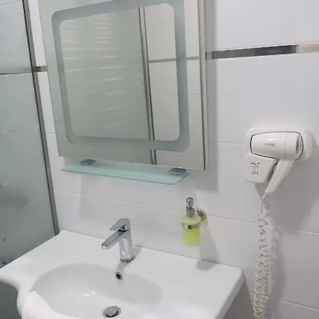 Family Albizia Hotel 3*