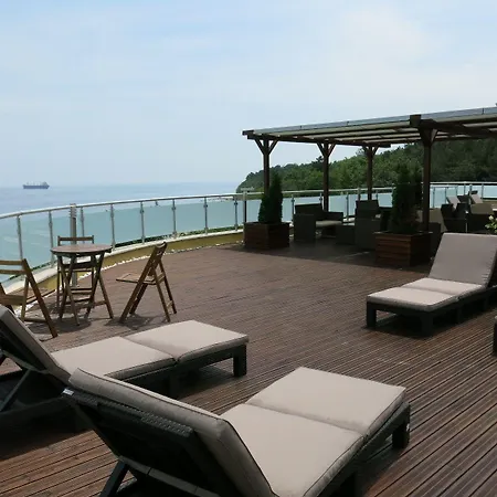 Family Albizia Hotel