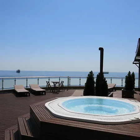 Family Albizia Hotel 3*