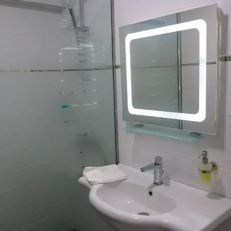 Szálloda Family Albizia