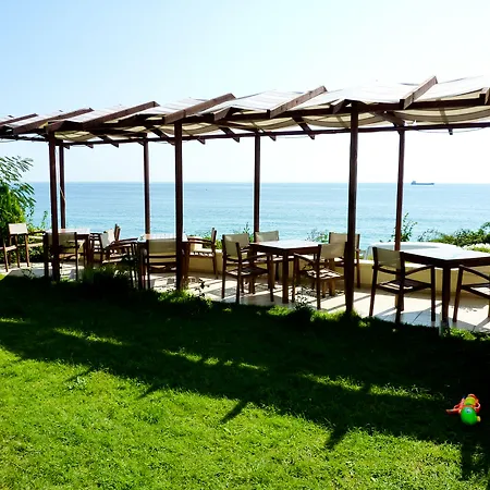 Szálloda Family Albizia