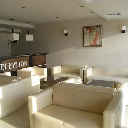 Szálloda Family Albizia