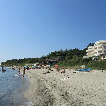 Szálloda Family Albizia